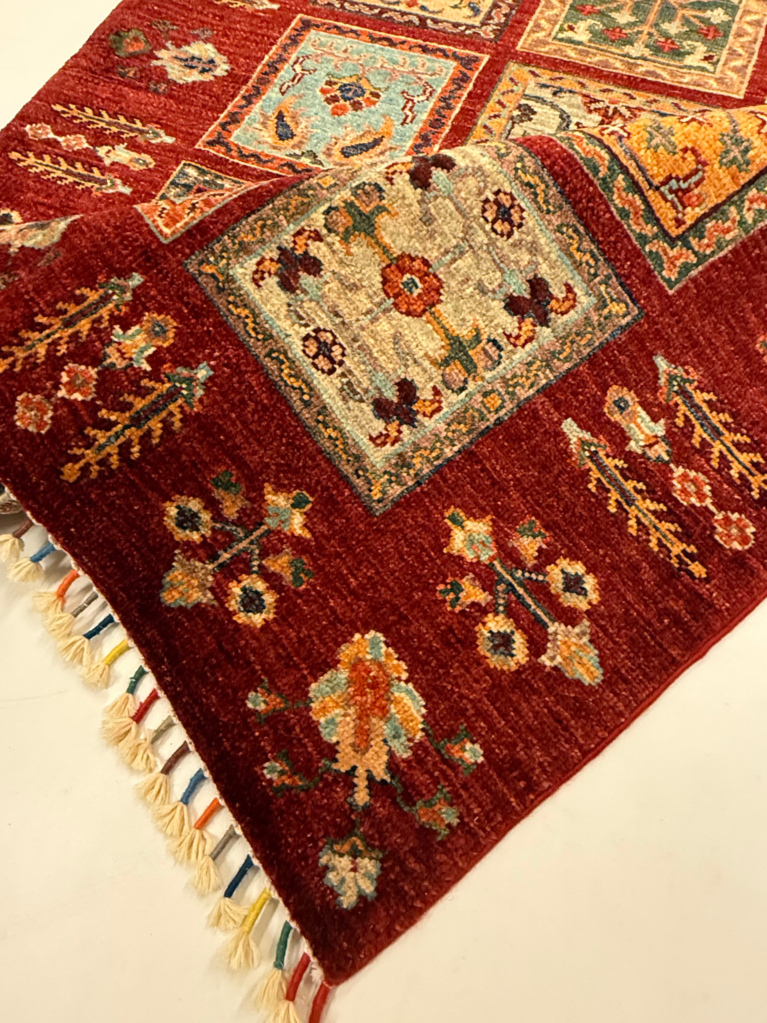 Bakhtiar Gabbeh 105 x 150 CM